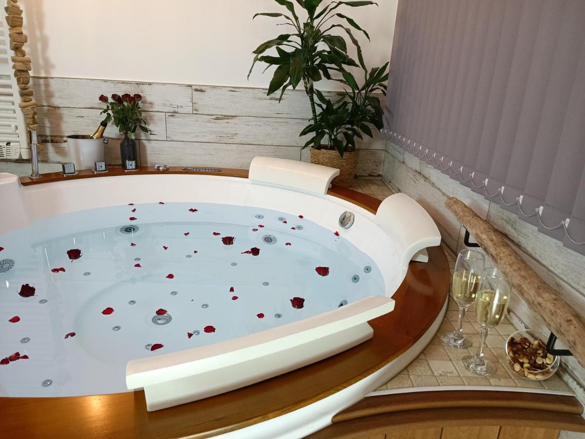 Le Marechal Duplex - Appartement Avec Jacuzzi - Caen Hyper Centre 外观 照片