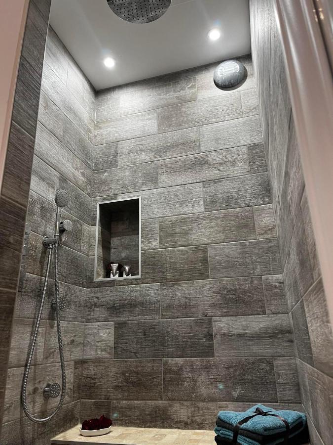 Le Marechal Duplex - Appartement Avec Jacuzzi - Caen Hyper Centre 外观 照片